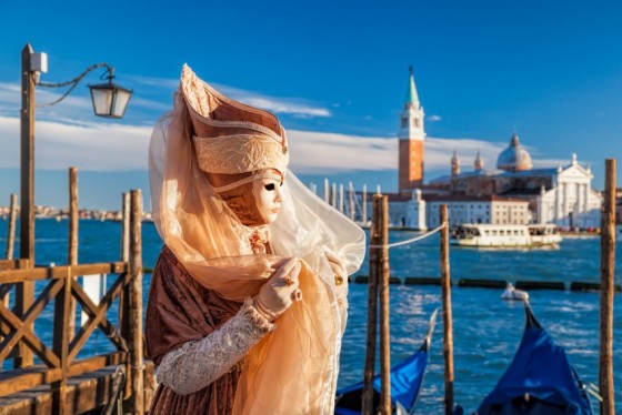 Le Carnaval de Venise et de Viareggio